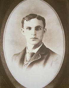 Henry Ford noin 30-vuotias (m/w kuva) tekijältä American Photographer