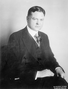 Herbert Hoover, n. 1910-20 tekijältä American Photographer