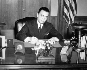 J. Edgar Hoover (1895-1972) 1935 (m/w valokuva) tekijältä American Photographer