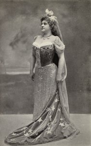 Marcella Sembrich, Astrifiammante, yön kuningatar, elokuvassa "Taikahuilu" (s/w-kuva). tekijältä American Photographer