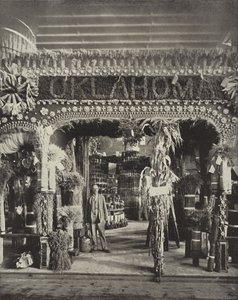 Oklahoman paviljonki maatalousrakennuksessa tekijältä American Photographer