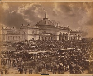 Avajaispäivä, "The Orators", satavuotisjuhlavuoden kansainvälinen näyttely 1876, Philadelphia tekijältä American Photographer