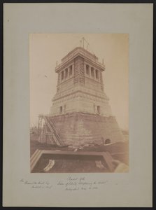 Richard Morris Huntin suunnitteleman "maailmaa valaisevan vapaudenpatsaan" jalusta rakennusvaiheessa, 16. toukokuuta 1886 tekijältä American Photographer
