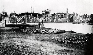 Canal Basinin eteläpuoli, Richmond, Virginia, huhtikuu 1865 (m/v kuva) tekijältä American Photographer