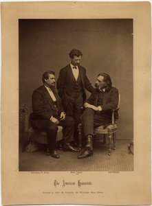 The American Humorists, ryhmäkuva George M Baker, Boston (albumikuva) tekijältä American Photographer