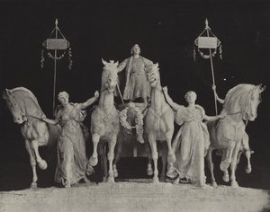 Columbus Quadriga tekijältä American Photographer