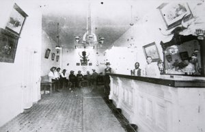 The Long Branch Saloon, Dodge City, Kansas, n. 1880 (b/w kuva) tekijältä American Photographer
