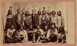 William F.M. Arny apassi- ja ute-päälliköiden kanssa, 1867 (kuva) tekijältä American Photographer
