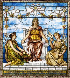 "Abundance, Hospitality, Concordia", n. 1890 (lyijylasi-ikkuna) tekijältä American School