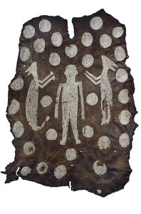 Chief Powhatans Mantle, Pohjois-Amerikan intiaani, Virginiasta, 1500-luvun loppu - 1600-luvun alku (peurannahka kuorikuvioilla) tekijältä American School