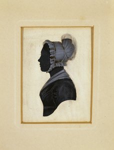 Naisen siluetti, n. 1830-1840 (musta muste ruskealla ja valkoisella liiturajauksella kudospaperilla) tekijältä American School