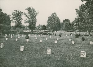 Sotilaiden haudat, Arlington Heights (syväpaino) tekijältä American School