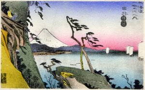 Maantiede. Japani. Yui, näkymä Fujiin, lumen peitossa, Satta-togesta, näkymät Sarugan lahdelle. (17. asema). Hiroshigen puupiirros teoksessa: Fifty Three Stations of the Tokaido (1833-1834). Postikortti, Japani, n. 1900 (postikortti)