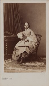 Leuchtenbergin prinsessa Eugenia Maximilianovnan muotokuva 1845-1925, noin 1865. tekijältä Andre Adolphe Eugene Disderi