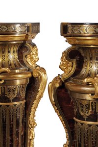 Pari Louis XIV -sokkelia tekijältä Andre Charles Boulle