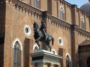 Andrea del Verrocchion Condottiere Colleonin ratsastuspatsas tekijältä Andrea del Verrocchio