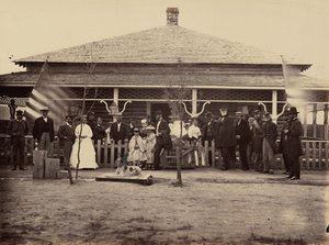 Lautanen 11. Kenraali Grant ja ryhmä Fort Sandersissa,1869 (kuva) tekijältä Andrew Joseph Russell