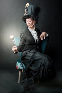 Tyylikäs steampunk-muotokuva tekijältä Andrzej Lisowski