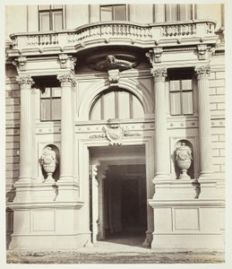 Albrechtsgasse nro 3, portaali Friedrich Ritter von Schey