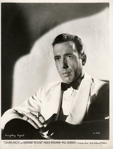 Humphrey Bogart (1899-1957) Michael Curtizin elokuvassa Casablanca, Anonymous tekijältä Anonymous Anonymous