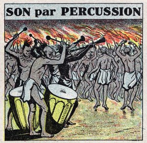Soittimet: lyömäsoittimet afrikkalaisessa kylässä. Anonyymi kuvitus vuodelta 1925. Yksityiskokoelma. tekijältä Anonymous Anonymous