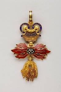 Kultaisen fleecen ritarikunta: Itävallan Golden Fleece - Alennettu merkki - 1850-1900 - Kulta ja emalit - Korkeus 6,2 cm; L 4,1 cm; Paino: 20 g - Yksityinen kokoelma tekijältä Anonymous Anonymous