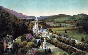 Yleiskatsaus basilikasta ja Golgatasta Lourdesissa - Hautes Pyrenees (65) noin 1900. tekijältä Anonymous Anonymous