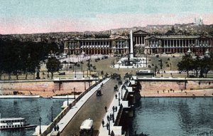 Pariisi: panoraama sillalle ja Place de la Concordelle, jossa on obeliski ja Madeleinen kirkko, joka viedään Sacre Coeur (Sacre-Coeur) -basilikalle Montmartressa. Vasemmalla nykyinen Hotel Crillon ja oikealla Hotel de la Marine tekijältä Anonymous Anonymous