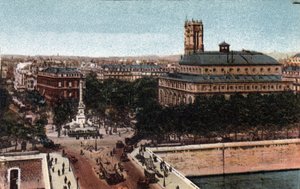 Pariisi: näkymä Place du Chatelet -aukiolle ja Sarah-Bernhardt-teatterille (nykyinen Theater de la Ville). Taustalla Saint Jacques Tower (Saint Jacques). Valokuva vuodelta 1920 Pariisin kaupungin "" Artistic Album -albumissa". Yksityinen kokoelma. tekijältä Anonymous Anonymous