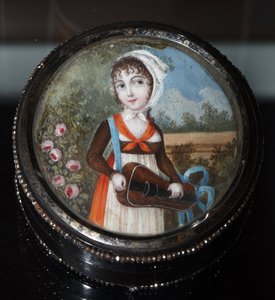 ""Muotokuva tytöstä, jolla on Hurdy Gurdy"" (Muotokuva tytöstä, jolla on Hurdy Gurdy) Nimetön akvarelli noin 1800 Yksityinen kokoelma tekijältä Anonymous Anonymous