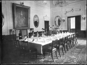Britannian Teheranin suurlähetystön sisätilat 1880-1930