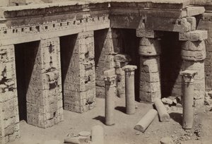 Medinet Habu: Koptilainen kirkko Ramses III -temppelin keskustassa