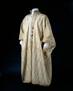 Arabian viitta, Arabian niemimaa, 1916 (silkki kulta- ja hopealangalla)