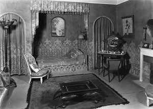 Jeanne Lanvinin (1867-1946) makuuhuone n. 1920-25 tekijältä Armand Albert Rateau