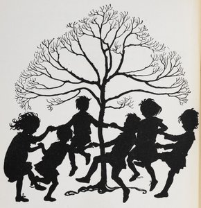 Siluetti lapsista, jotka tanssivat puun ympärillä. tekijältä Arthur Rackham