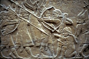 Ashurbanipal Til-Tuban taistelussa 650-620 eKr tekijältä Assyrian
