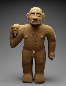 Seisova soturi Trophy Headin kanssa, Costa Rica, myöhäinen kausi V - alkukausi VI, 700-1000 (vulkaaninen kivi)