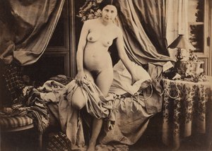 [Alasti seisomassa sängyn vieressä], n. 1854. tekijältä Auguste Belloc