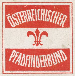 Huonekalut ja erilaiset esineet 1100- ja 1300-luvuilta tekijältä Austrian School