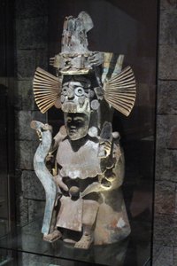 Suitsukepoltin jumalan Tlaloc muodossa, Tlahuac, myöhäinen postklassinen aika, n. 1500 tekijältä Aztec