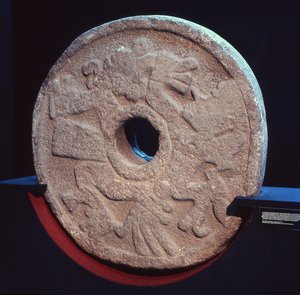 Pelotan pelaamiseen käytetty kivi tekijältä Aztec