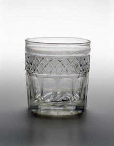 Tumbler, c. 1825 (lyijylasi, jossa sulfidi cameo muotokuva) tekijältä Bakewell and Page