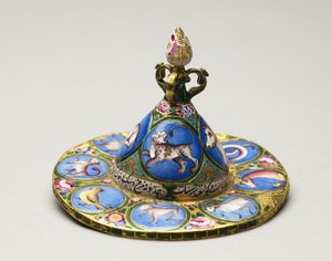 Kannen kulho, lautanen ja lusikka astrologisella koristeella, 1800-luvun alku tekijältä Baqir