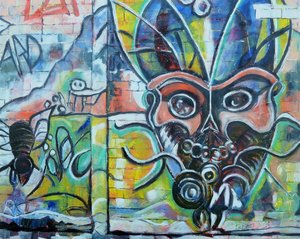 Värikäs graffitimonsteri