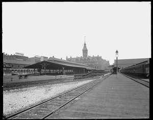 Wells Street Station, Chicago, Illinois, USA, n. 1905 (m/v valokuva) tekijältä Barnes and Crosby