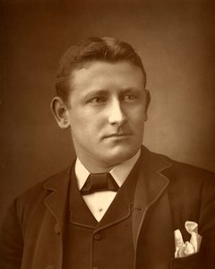Austin Brereton, brittiläinen kirjailija, 1886 tekijältä Barraud