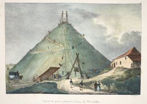 Laite Waterloon leijonan sijoittamiseen, n. 1895 (fotokromi) tekijältä Belgian School