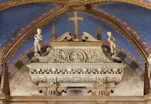 Krypta, pyhien Marcellinuksen ja Pietarin manaajan arkki, sarkofagi Pyhän Marcelinon ja Pyhän Pietarin manaajan patsaineen, Benedetto Briosco 1506-08