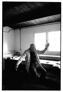  tekijältä Bernard Perrine