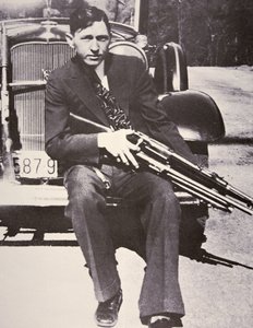 Clyde Barrow tekijältä Bonnie Parker